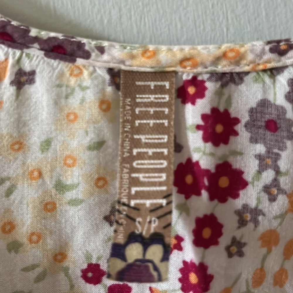 Free People baby doll Top. - Picture 3 of 5